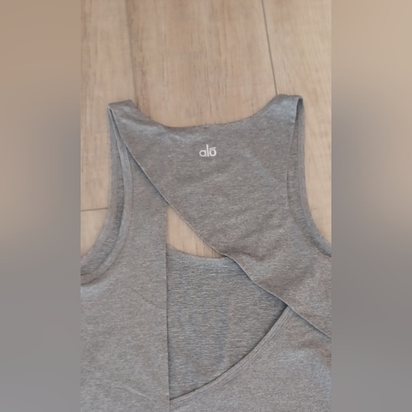 ALO Yoga Mika Open Back Tank SMALL - Picture 4 of 4
